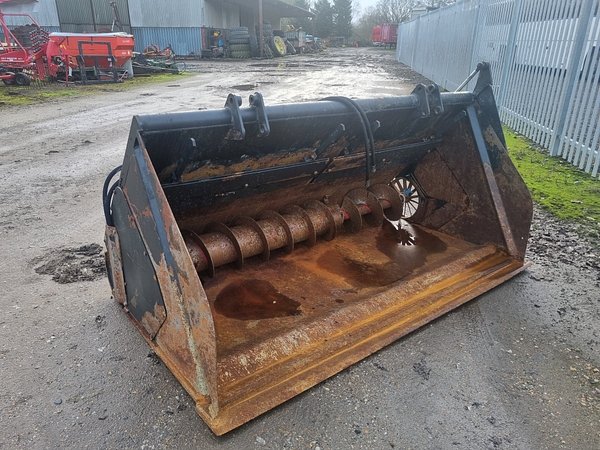 Chris Atkin & Son Ltd - MX Feeding Bucket